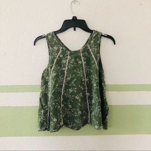Sleeveless green top